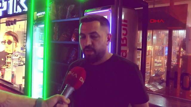 Une voiture a percuté un buffet dans la rue Kadikoy Bagdat