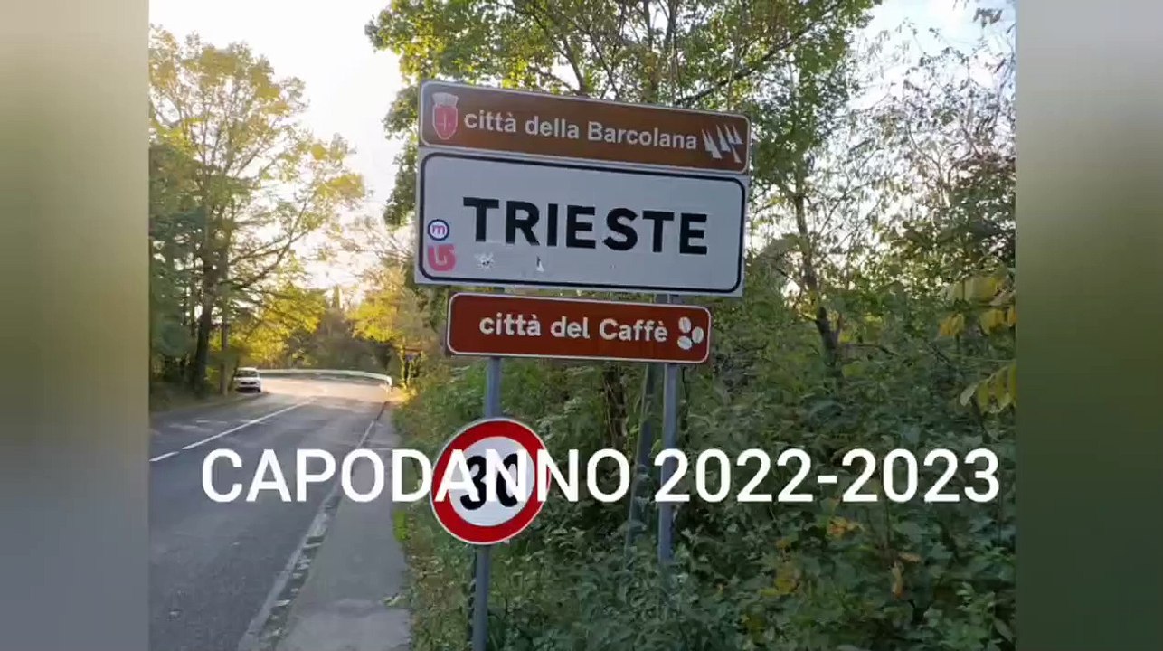 686-Intervallo: Trieste notte di Capodanno 2022-2023.