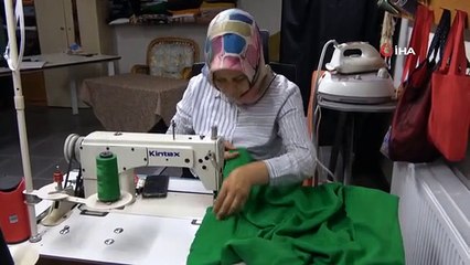 Çocuklarına çeyiz için başladı, 10 yıldır terzilik yapıyor