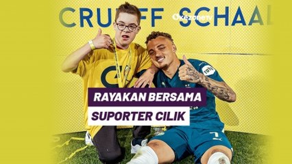 Respek! Penentu Juara PSV Ajak Suporter Cilik Rayakan Trofi Johan Cruijff
