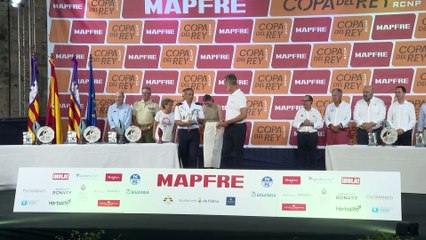 Felipe VI celebra su segundo puesto en la Copa del Rey de Vela con una cena en familia