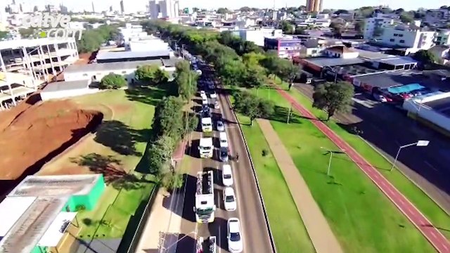 Imagens aéreas mostram benção de veículos em frente à Paróquia São Cristóvão