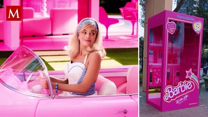 Grupo de amigos viven momento emotivo en caja de Barbie