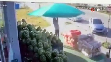 Yine bir şemsiye vakası: Vatandaşı böyle uçurdu