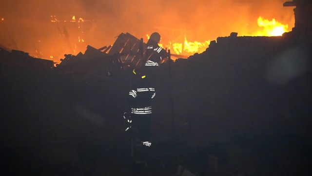 استهداف جسر يربط خيرسون وشبه جزيرة القرم