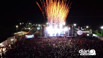 Tải video: Segunda Vaquejada do Parque João Correia em Cajazeiras tem lotação de publico com show dos artistas Iguinho e Lulinha