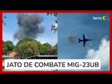 Pilotos se ejetam momentos antes de caça cair em evento de exibição aérea nos EUA