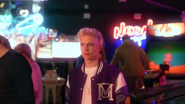 She can’t choose between two popular guys in school XO TEAM Elsarca #xoteam #elsarca #tiktok