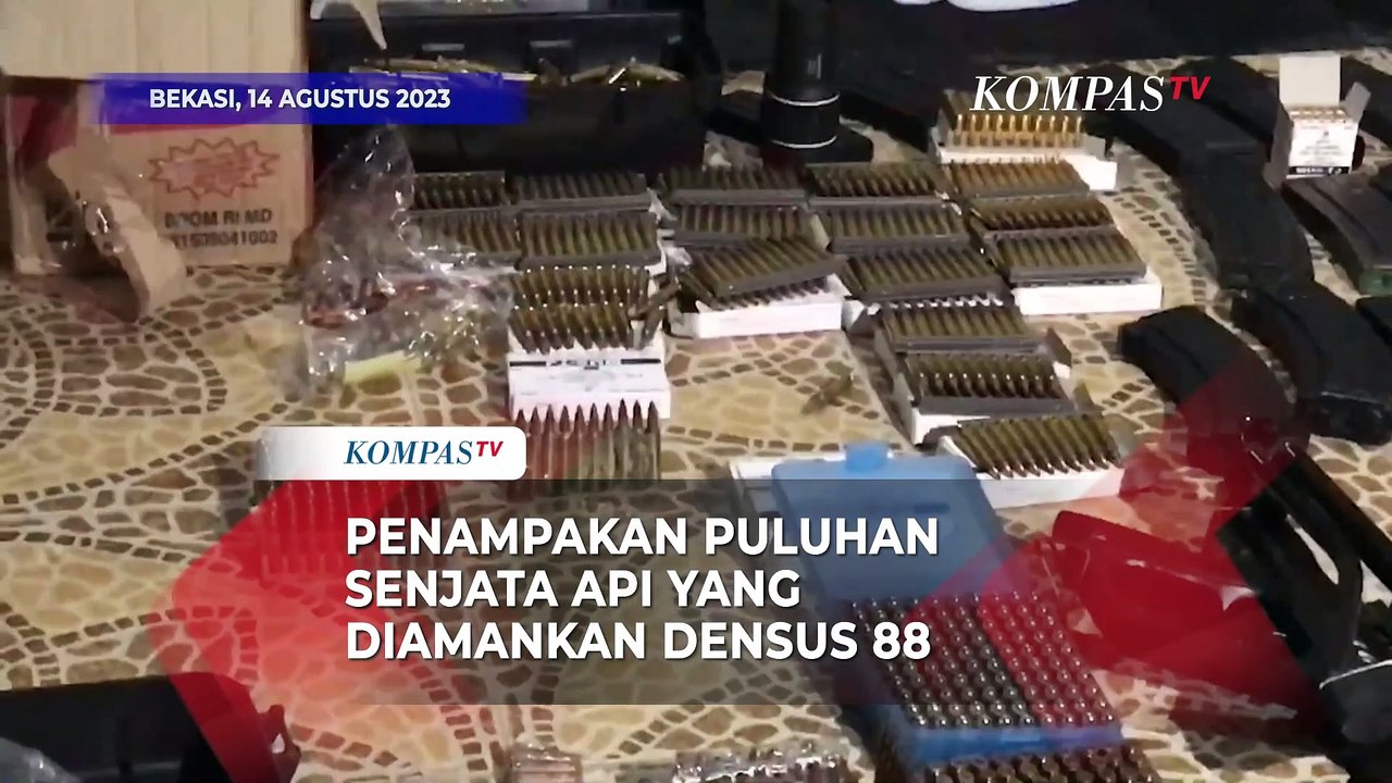 Penampakan Barang Bukti yang Diamankan Densus 88 dari Terduga Teroris di Bekasi