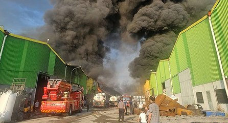 Adana’da iki fabrikada yangın