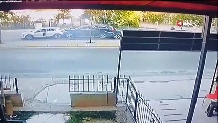 En mutlu günleri zehir oldu; Gelin arabası dahil 8 araç böyle birbirine girdi 5 kişi yaralandı