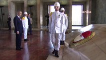Dışişleri Bakanı Hakan Fidan, Anıtkabir'i ziyaret etti
