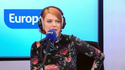 下载视频: Elodie Frégé répond aux questions du «5,4,3,2,1, Promo !»