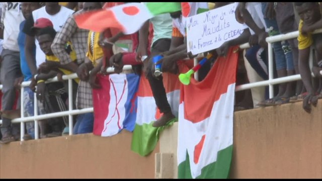 Scaduto l'ultimatum dell'Ecowas, il Niger chiude lo spazio aereo