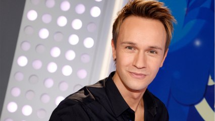 GALA VIDÉO - Cyril Féraud, cette légende de la télévision dont il est devenu proche : “On se croise assez régulièrement”