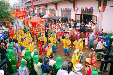 Sôi nổi Lễ hội cầu ngư ở Phan Thiết