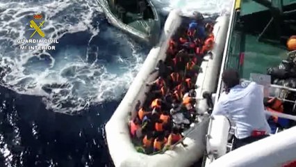 El Papa, en el avión: "El cementerio más grande es el norte de África"