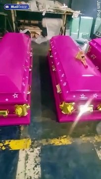 Sonunda bu da oldu! Barbie çılgınlığı sınır tanımadı, pembe boyalı tabutlar piyasaya sürüldü