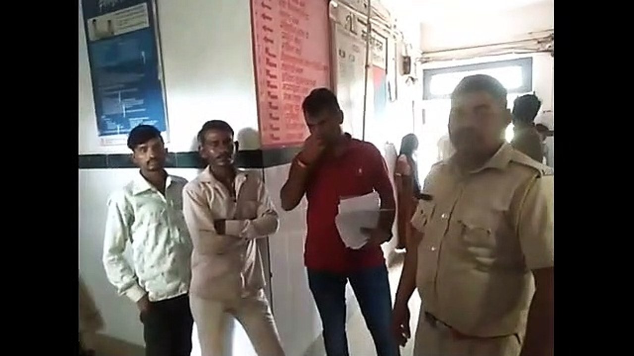 जंगल में कटीली झाडिय़ों के बीच नवजात मिला, चिकि...