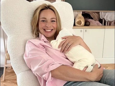 Mamans & Célèbres (TFX) : Cindy Poumeyrol explique pourquoi elle ne souhaite plus allaiter