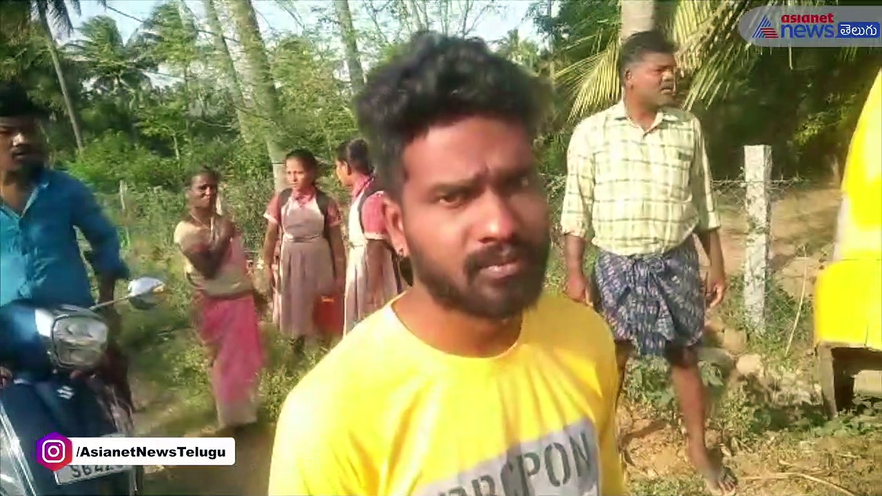 చిన్నారుల ప్రాణాలతో చెలగాటం... చిత్తూరులో స్కూల్ బస్సు యాక్సిడెంట్
