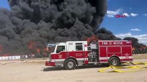 ABD'de geri dönüşüm fabrikasında çıkan dev yangın güçlükle söndürüldü