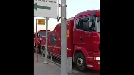 Ekrem, İstanbul'a bunu da gösterdi! İtfaiye aracı yolda kaldı