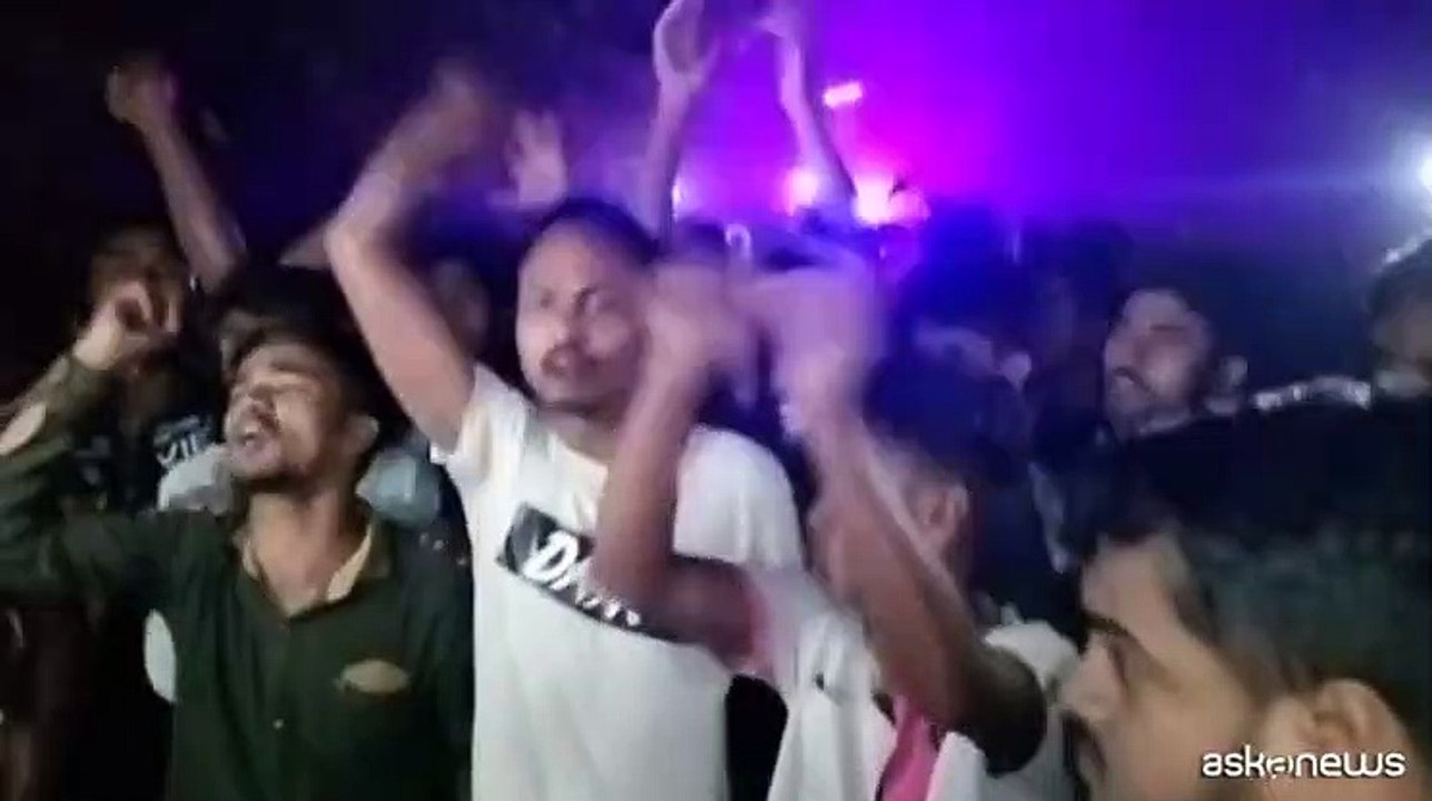 Proteste in Bangladesh a Dacca contro i roghi del Corano