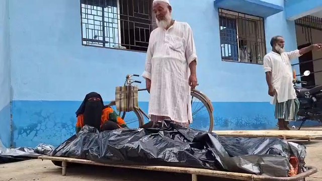 मिट्टी तेल छिड़ककर युवक को जिंदा जलाया, तड़प- तड़पकर हुई मौत