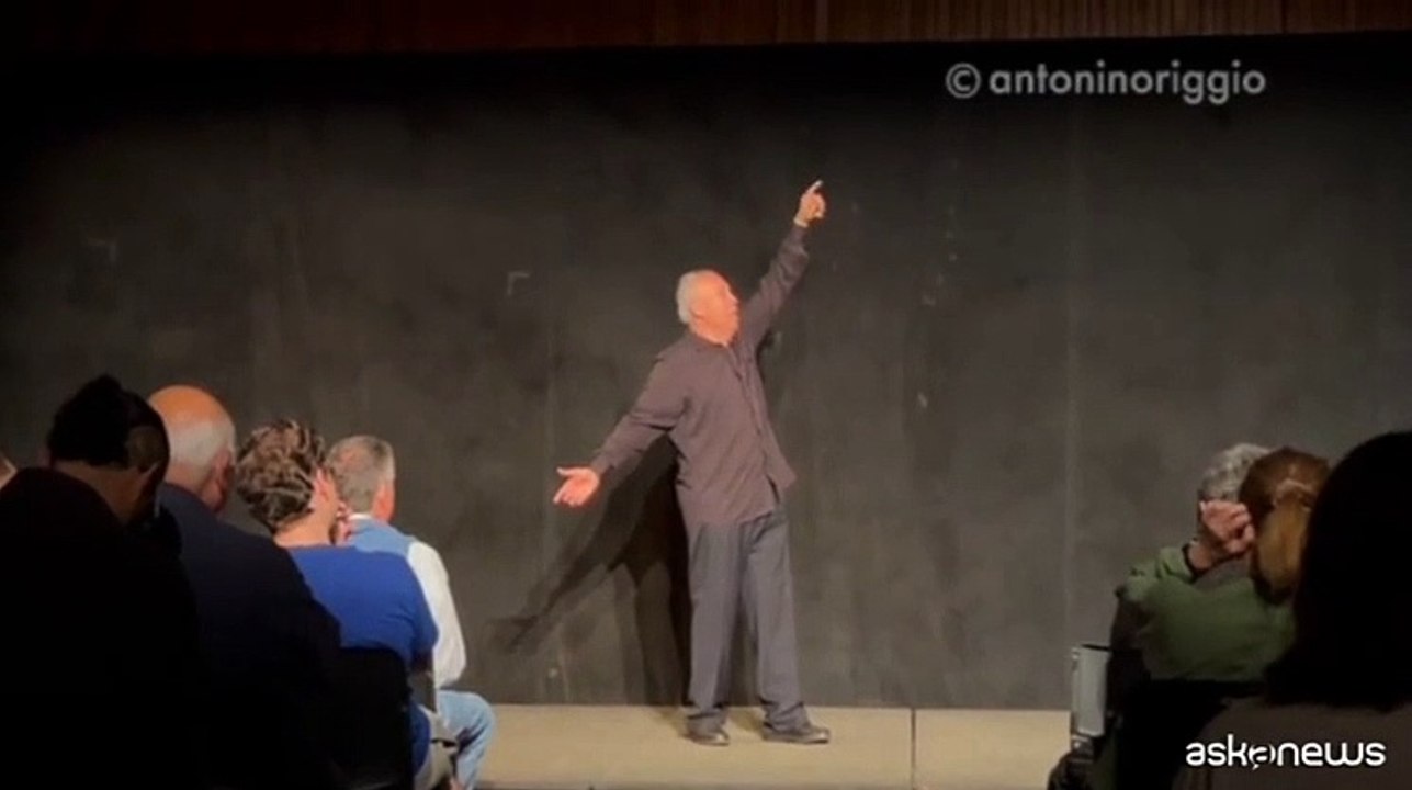 Mario Pirovano porta in scena gli spettacoli di Fo e Rame negli USA
