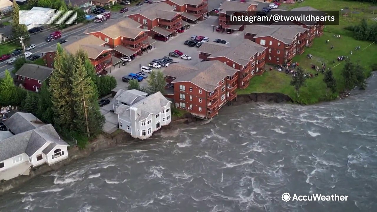 Alaska house collapses amidst glacial flooding