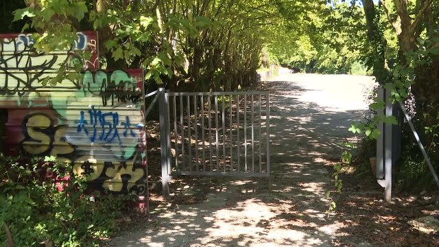 Vecinos de Martutene (San Sebastián), en un sinvivir por un edificio de okupas