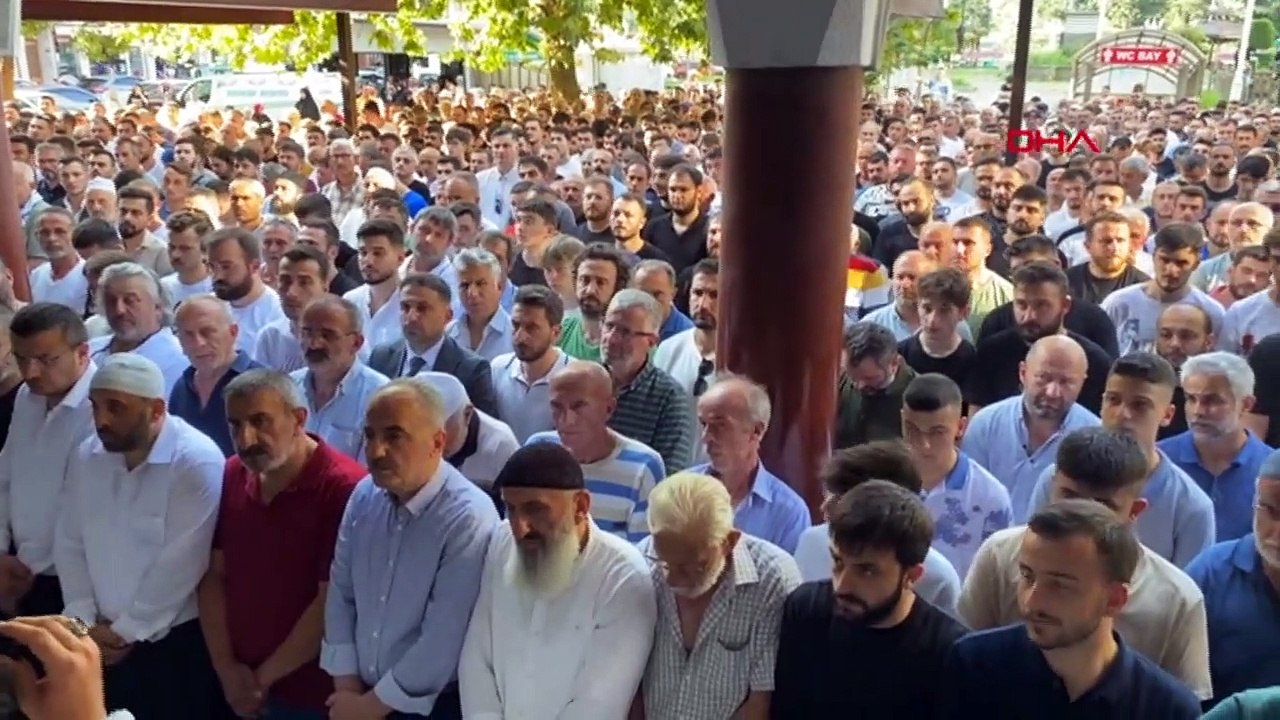 Le jeune fan de football qui a perdu la vie dans le combat en raison du différend sur le loyer à Rize a fait ses adieux à son dernier voyage