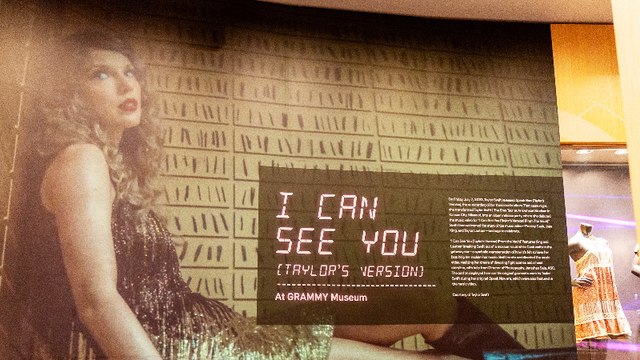 Billboard Takes You Inside the Taylor Swift Pop Up Grammy Museum Exhibit | Billboard News