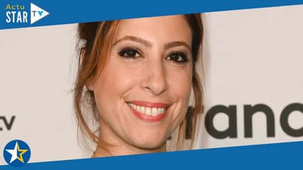 Léa Salamé canon en maillot de bain : elle dévoile ses jambes interminables, photo à l'appui