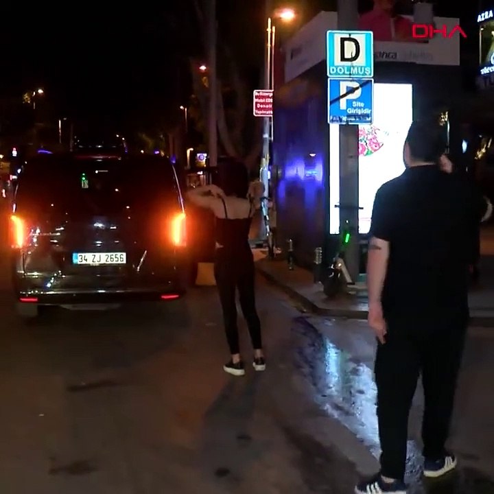 Kadıköy'de 2 gözaltı: 'Sık bana biber gazını'