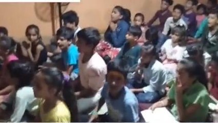 आगर: बाल मित्र मंडल ने भगवान महाकाल व श्रीहरि को लगाया 56 भोग, की हनुमान चालीसा