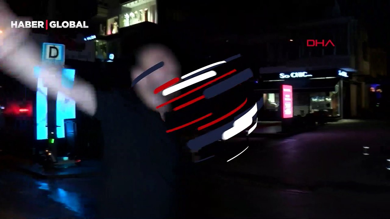 Kadıköy'de olaylı gece: Sıkın bana biber gazını...