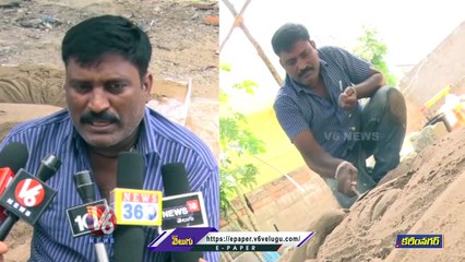 Gaddar Sand Art In Karimnagar | Saikata Sculptor Tribute To Gaddar | V6 News