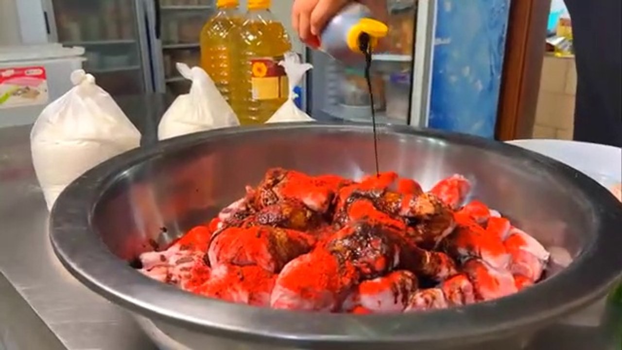 Making the famous KFC from chicken legs #kfc #kfcsouthafrica #food #drinks #food&Drinks #foodvideos