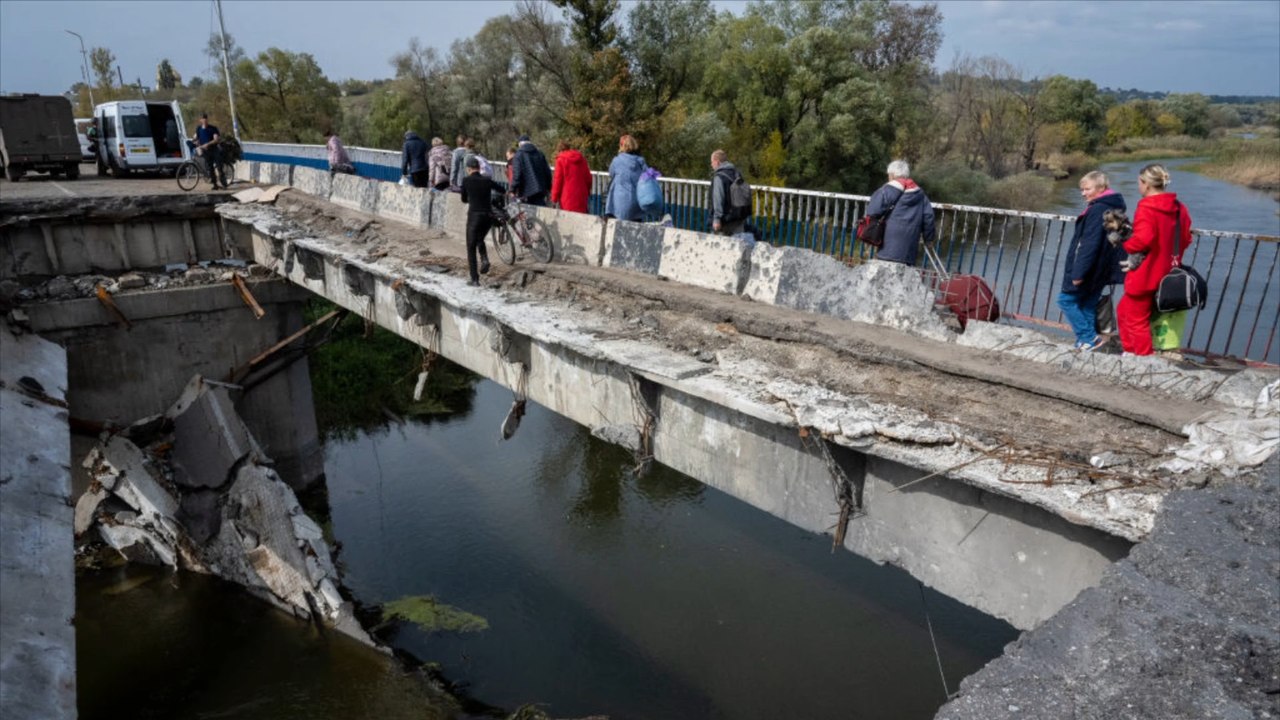 Weitere Brücken zerstört: Ukraine schneidet Krim ab