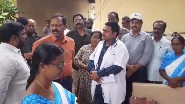 యాదాద్రి: ఆరోగ్య మహిళా కేంద్రాన్ని ఆకస్మికంగా తనిఖీ చేసిన కలెక్టర్