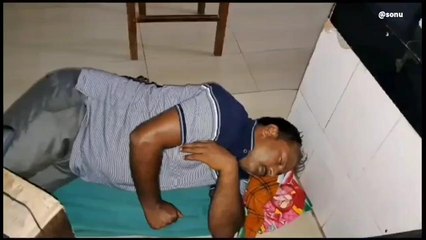 जमुई रेलवे स्टेशन पर फर्जी बुकिंग क्लर्क के द्वारा काटा जा रहा था टिकट, मामला सामने आने के बाद....