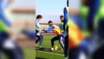 Fenerbahçe'nin transferini uygun bulmadığı Tete, Galatasaray'a imza atıyor