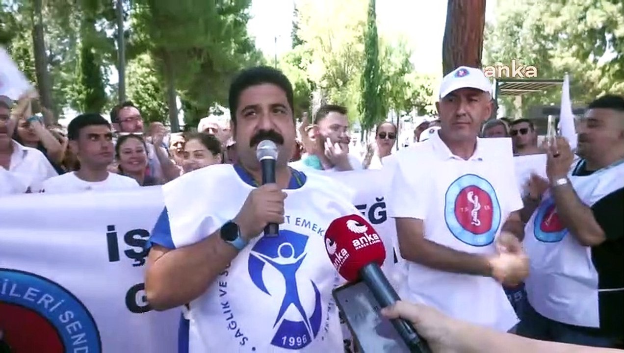 Ege Üniversitesi Hastanesi'nde Sağlık Çalışanlarından İş Bırakma Eylemi