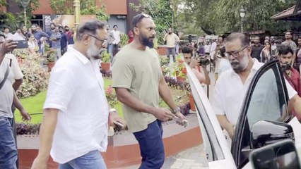 വേദനയോടെ തന്റെ ആത്മാർത്ഥ സുഹൃത്തിനെ കണ്ടിറങ്ങുന്ന ലാൽ. സിദ്ദിഖ്-ലാൽ കോംബോ മറക്കാനാകുമോ ?