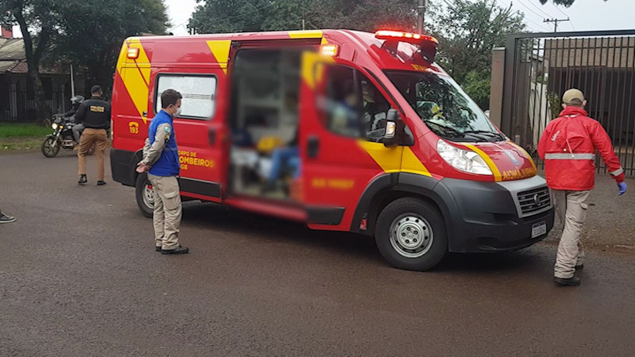 Acidente entre duas motos Honda Biz, deixa homem ferido no Bairro Floresta