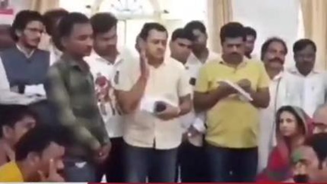 पन्ना: ग्राम पंचायतों के सरपंचों ने कैबिनेट मंत्री को 3 सूत्रीय मांगों को लेकर सौंपा जापान