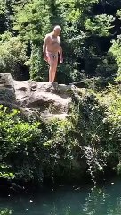 Giani e il tuffo al Canto alla Rana: il video sui social