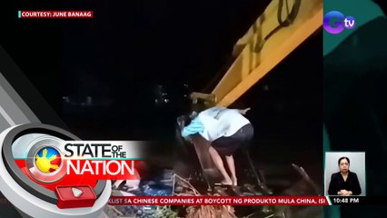 Lalaki, sumakay ng backhoe bucket para masagip ang na-trap na aso sa gitna baha | SONA